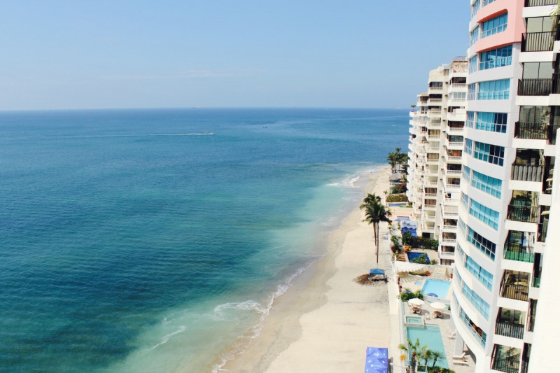 chambre-hote-CAMPS LA SOURCE-min_beach_ocean_shore_hotel_palm_tree-33726